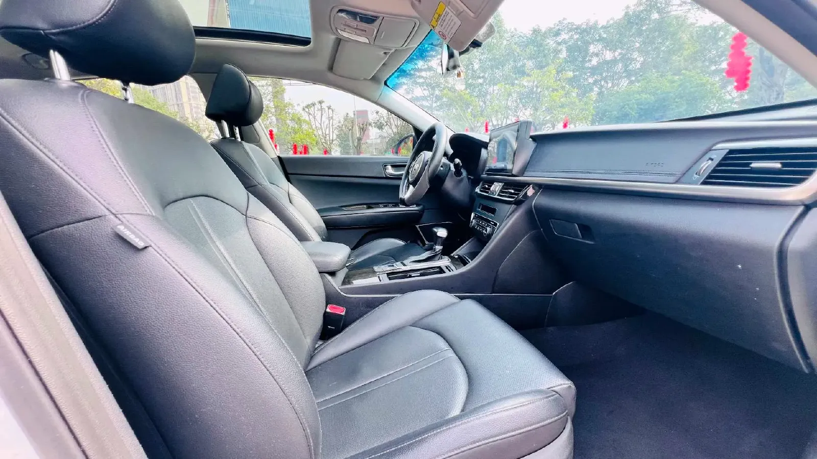 2017 Kia K5 2.0L 161HP L4 6AT,autocango,china used car exporter,china ev exporter,chinese used car exporter,chinese used ev exporter