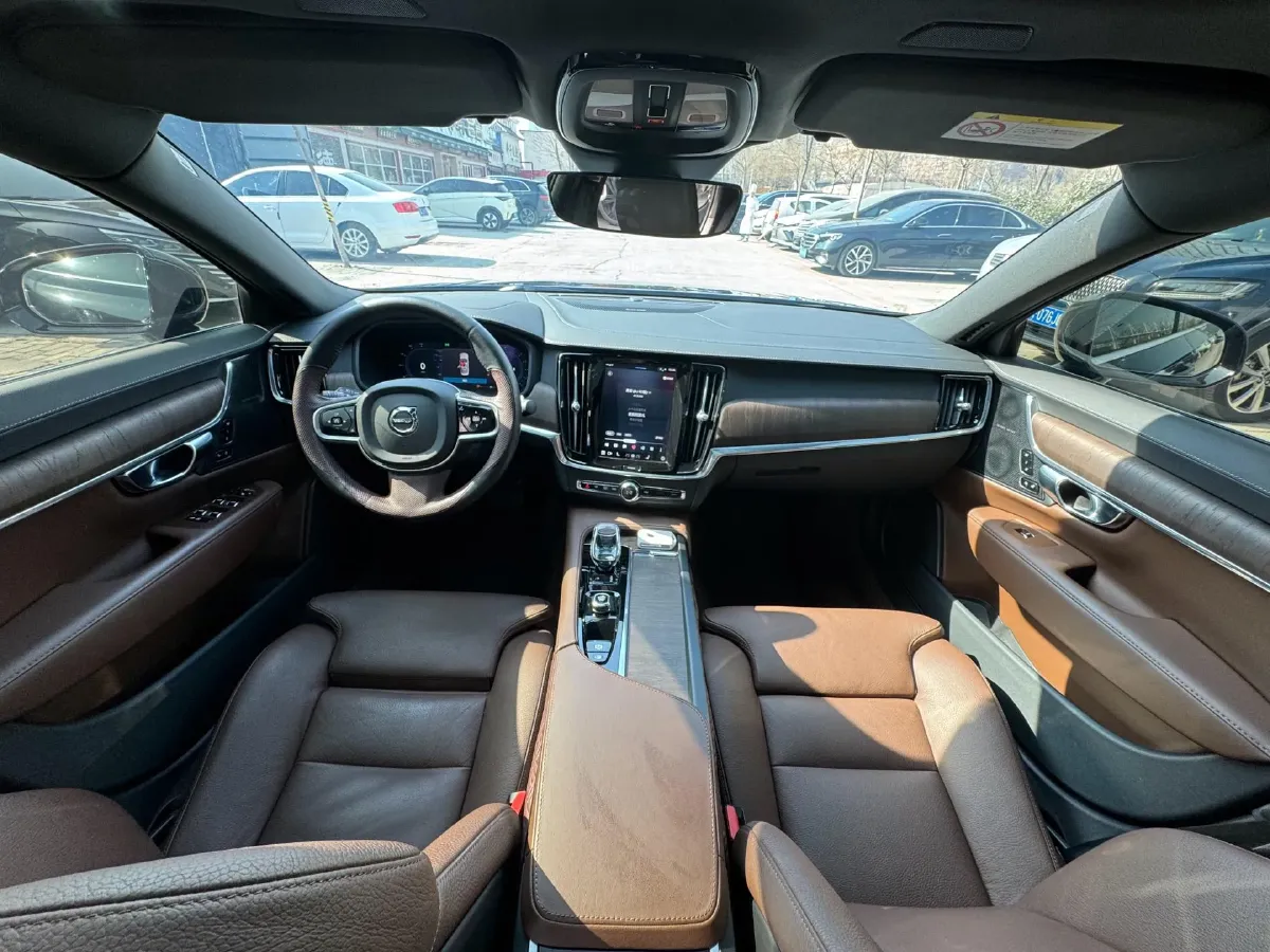 2024 Volvo S90 2.0T 250HP L4 8AT,autocango,china used car exporter,china ev exporter,chinese used car exporter,chinese used ev exporter