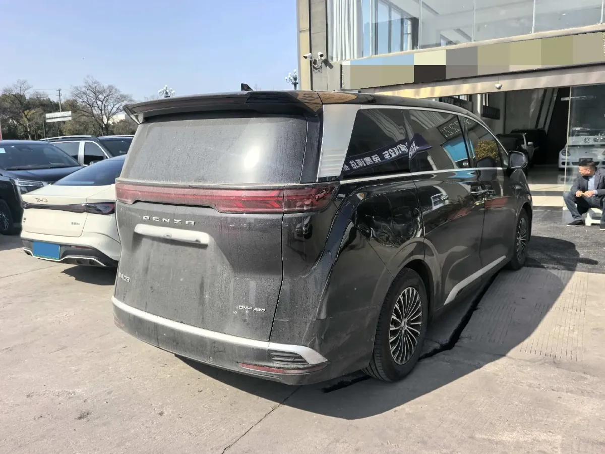 2024 Denza D9 1.5T 139HP L4 E-CVT PHEV 40KWH,autocango,china used car exporter,china ev exporter,chinese used car exporter,chinese used ev exporter