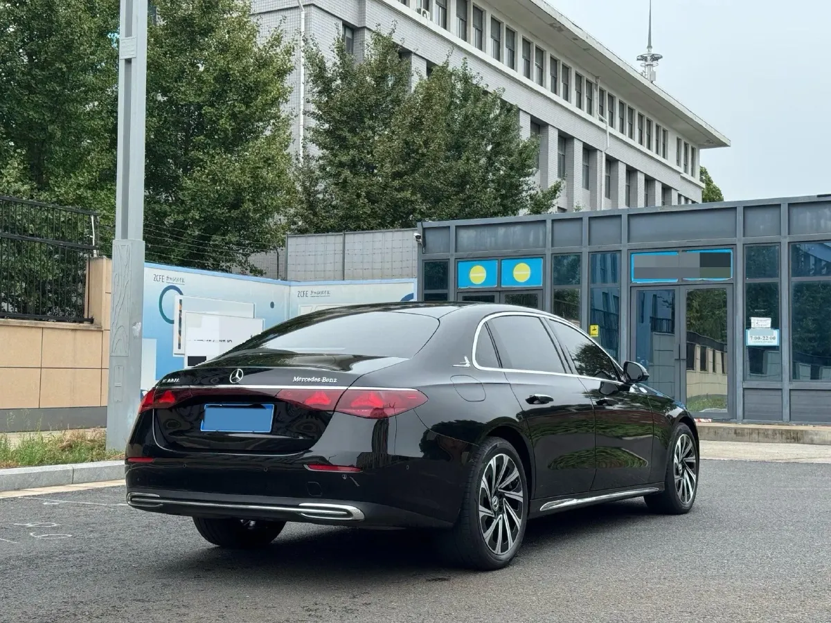 2024 Mercedes-Benz E Class 2.0T 258HP L4 9AT,autocango,china used car exporter,china ev exporter,chinese used car exporter,chinese used ev exporter