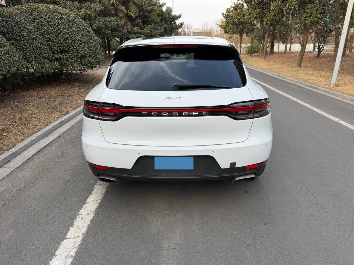 2021 Porsche Macan 2.0T 252HP L4 7DCT,autocango,china used car exporter,china ev exporter,chinese used car exporter,chinese used ev exporter