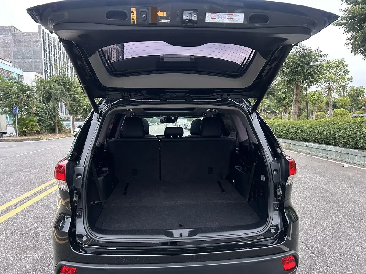 2018 Toyota Highlander 2.0T 220HP L4 6AT,autocango,china used car exporter,china ev exporter,chinese used car exporter,chinese used ev exporter