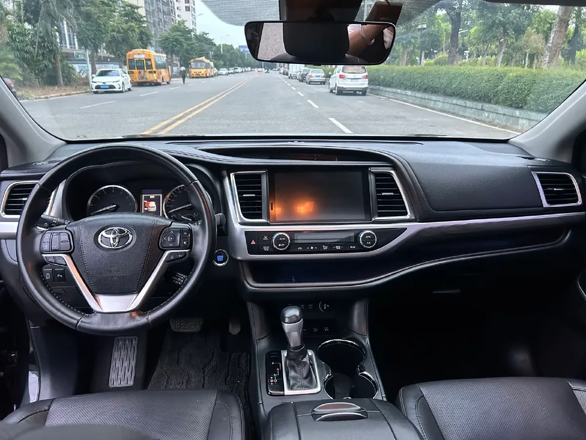 2018 Toyota Highlander 2.0T 220HP L4 6AT,autocango,china used car exporter,china ev exporter,chinese used car exporter,chinese used ev exporter