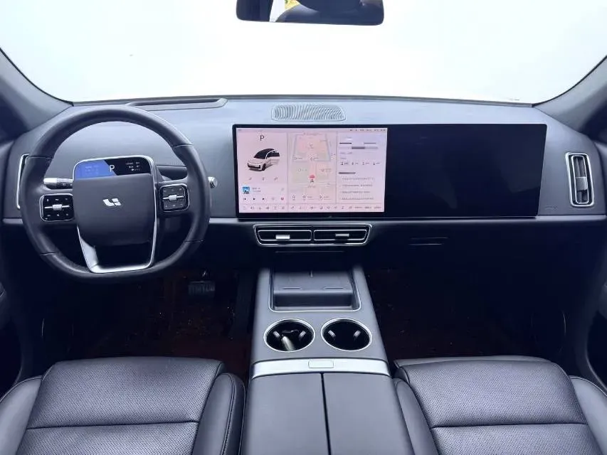 2023 Li L7 Range Extended 154HP REEV 40.9KWH,autocango,china used car exporter,china ev exporter,chinese used car exporter,chinese used ev exporter