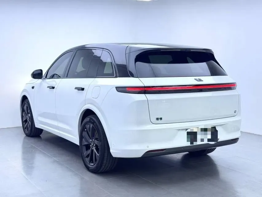 2023 Li L7 Range Extended 154HP REEV 40.9KWH,autocango,china used car exporter,china ev exporter,chinese used car exporter,chinese used ev exporter