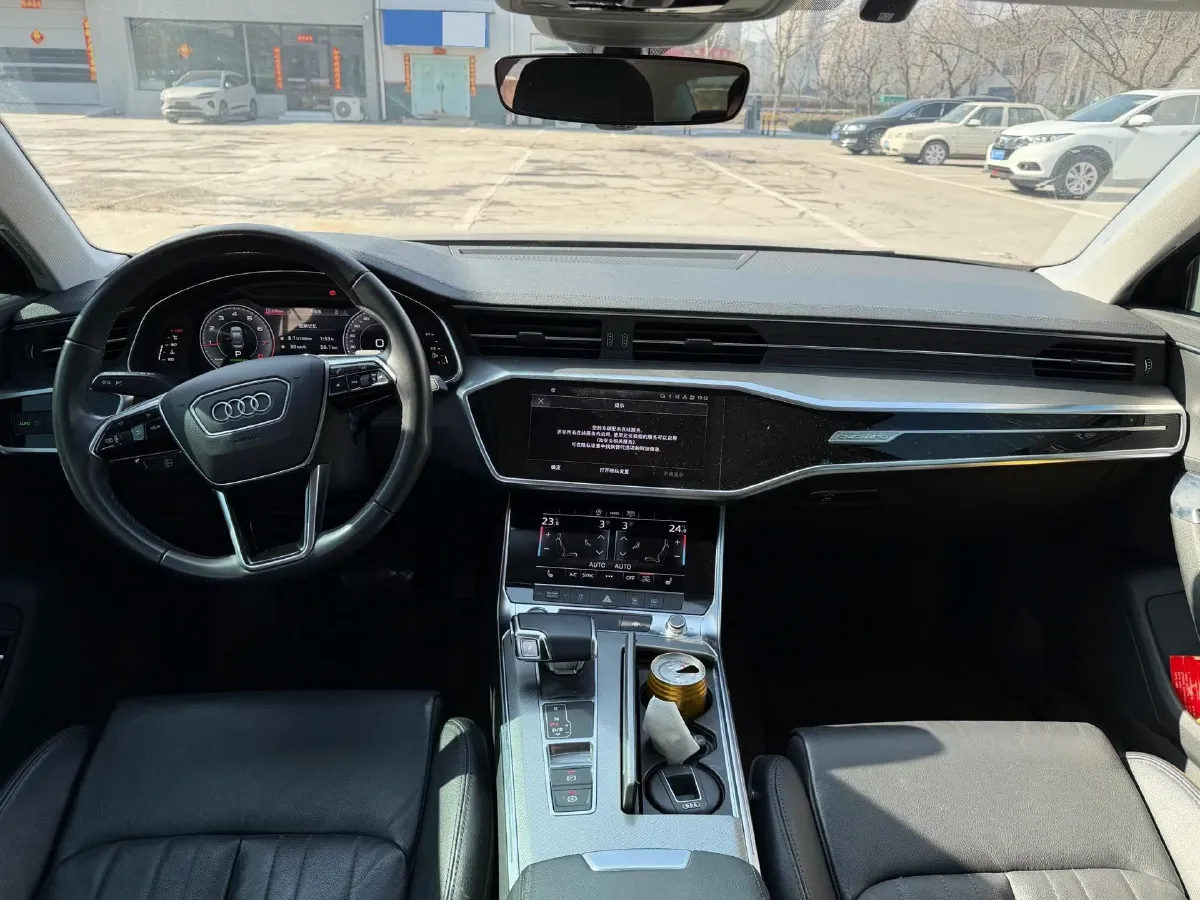 2022 Audi A6L 2.0T 224HP L4 7DCT,autocango,china used car exporter,china ev exporter,chinese used car exporter,chinese used ev exporter