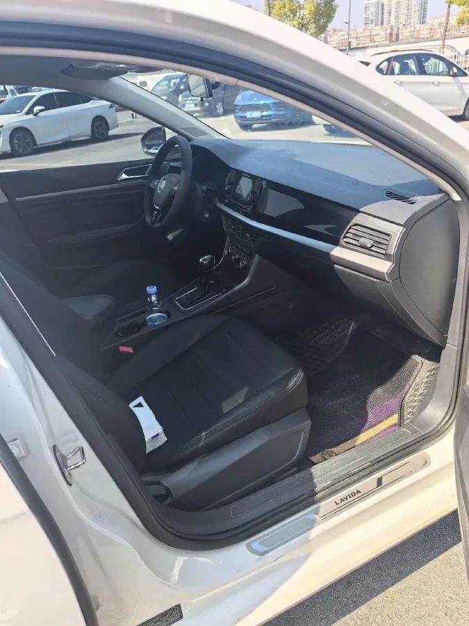 2018 Skoda Karoq 1.4T 150HP L4 7DCT,autocango,china used car exporter,china ev exporter,chinese used car exporter,chinese used ev exporter