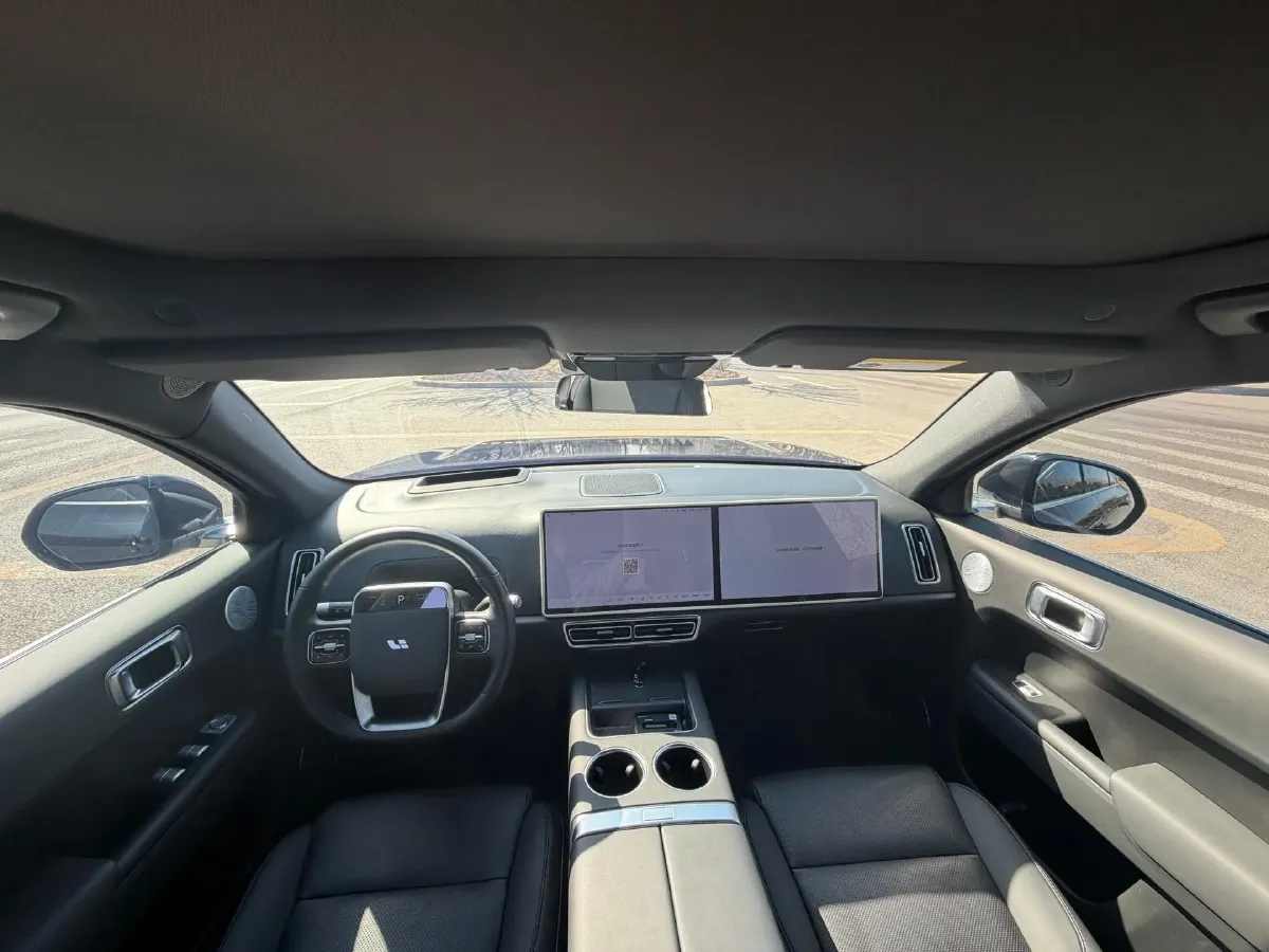 2023 Li L7 Range Extended 154HP REEV 40.9KWH,autocango,china used car exporter,china ev exporter,chinese used car exporter,chinese used ev exporter