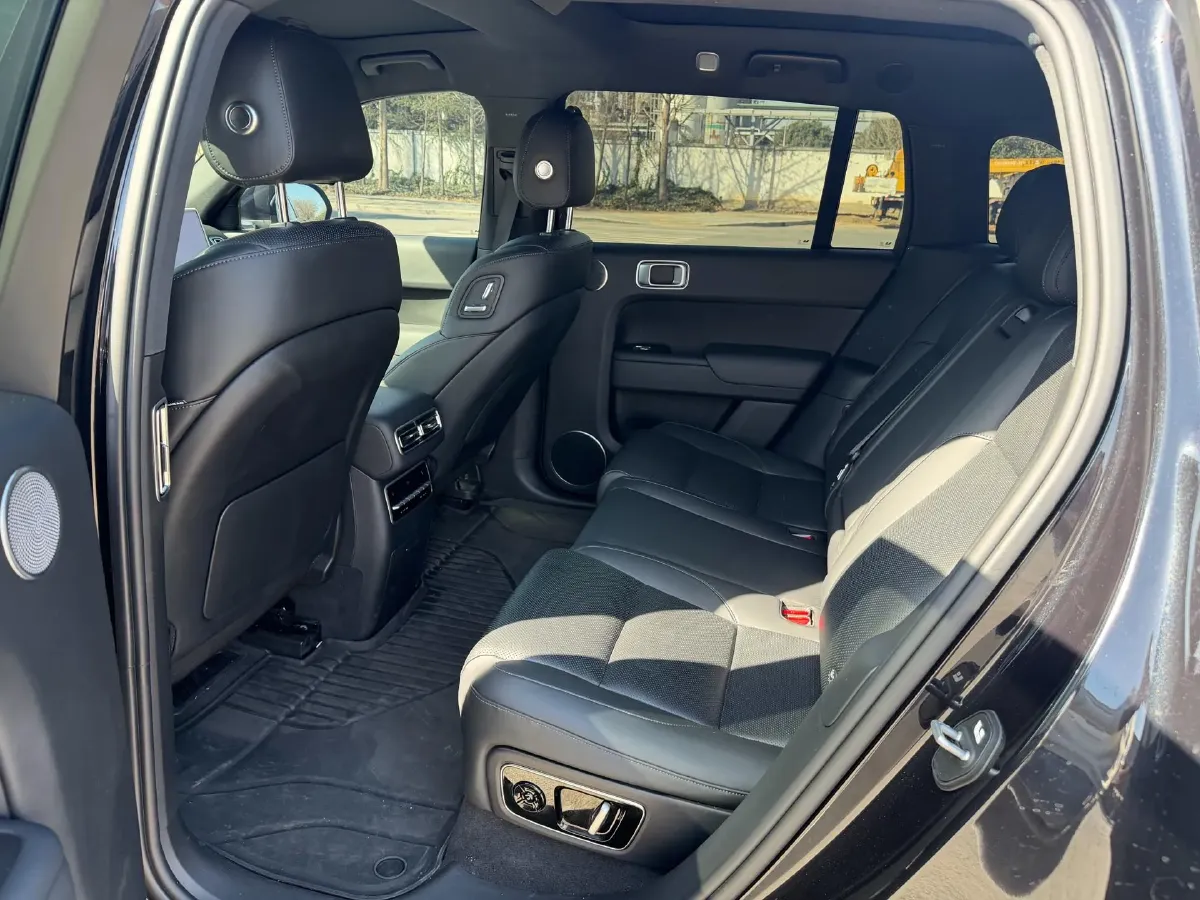 2023 Li L7 Range Extended 154HP REEV 40.9KWH,autocango,china used car exporter,china ev exporter,chinese used car exporter,chinese used ev exporter