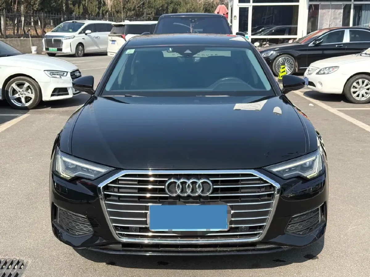 2021 Audi A6L 2.0T 190HP L4 7DCT,autocango,china used car exporter,china ev exporter,chinese used car exporter,chinese used ev exporter