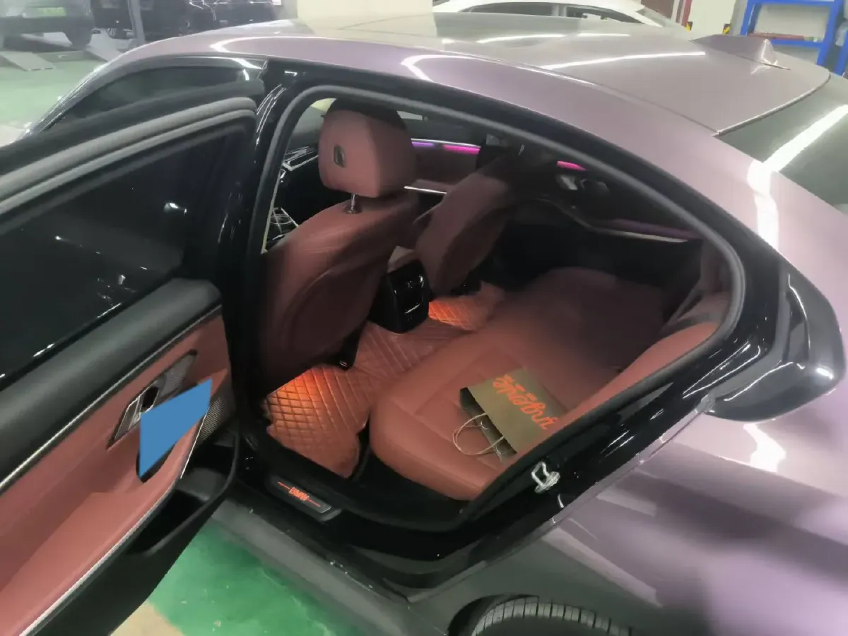 2024 BMW i3 BEV 70KWH,autocango,china used car exporter,china ev exporter,chinese used car exporter,chinese used ev exporter