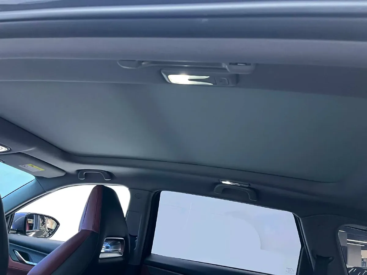 2022 ChangAn CS75 Plus 1.5T 188HP L4 8AT,autocango,china used car exporter,china ev exporter,chinese used car exporter,chinese used ev exporter