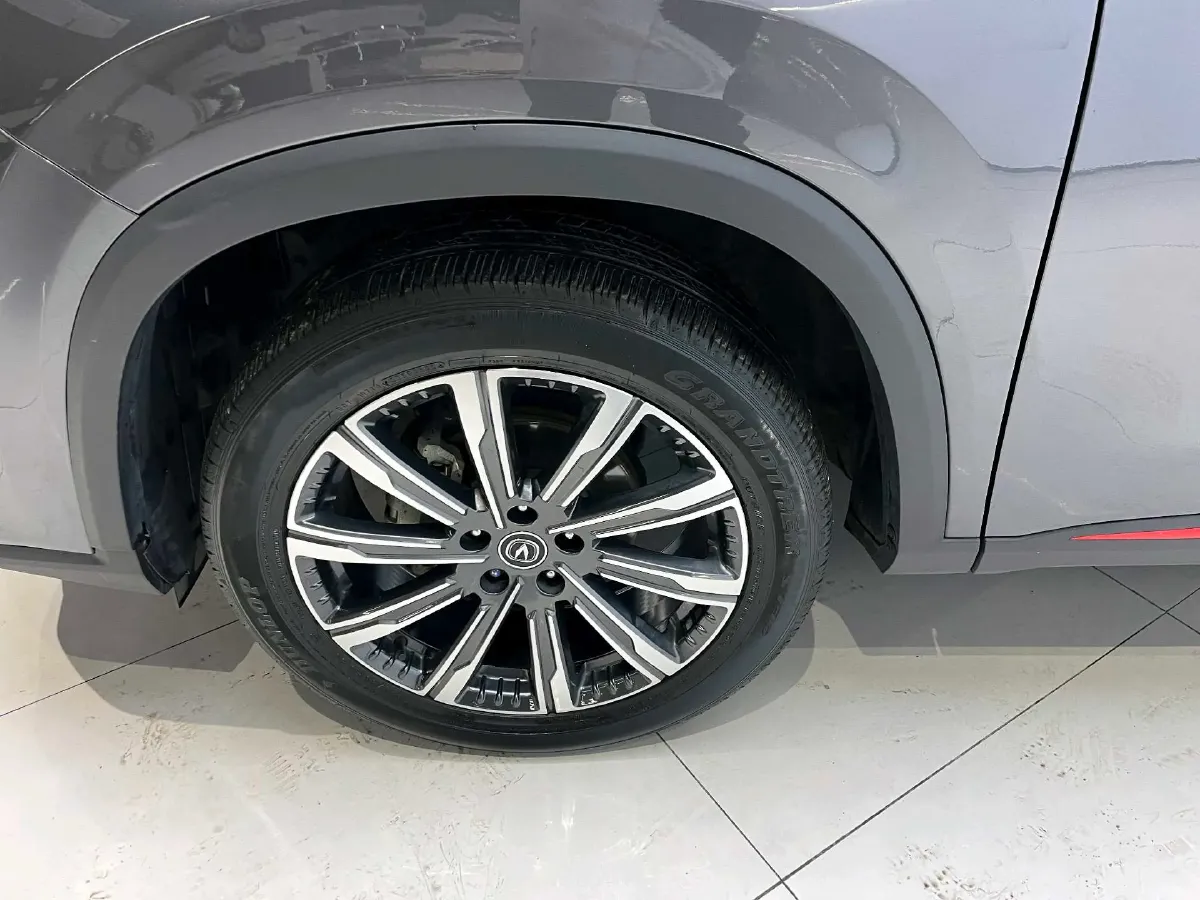 2022 ChangAn CS75 Plus 1.5T 188HP L4 8AT,autocango,china used car exporter,china ev exporter,chinese used car exporter,chinese used ev exporter