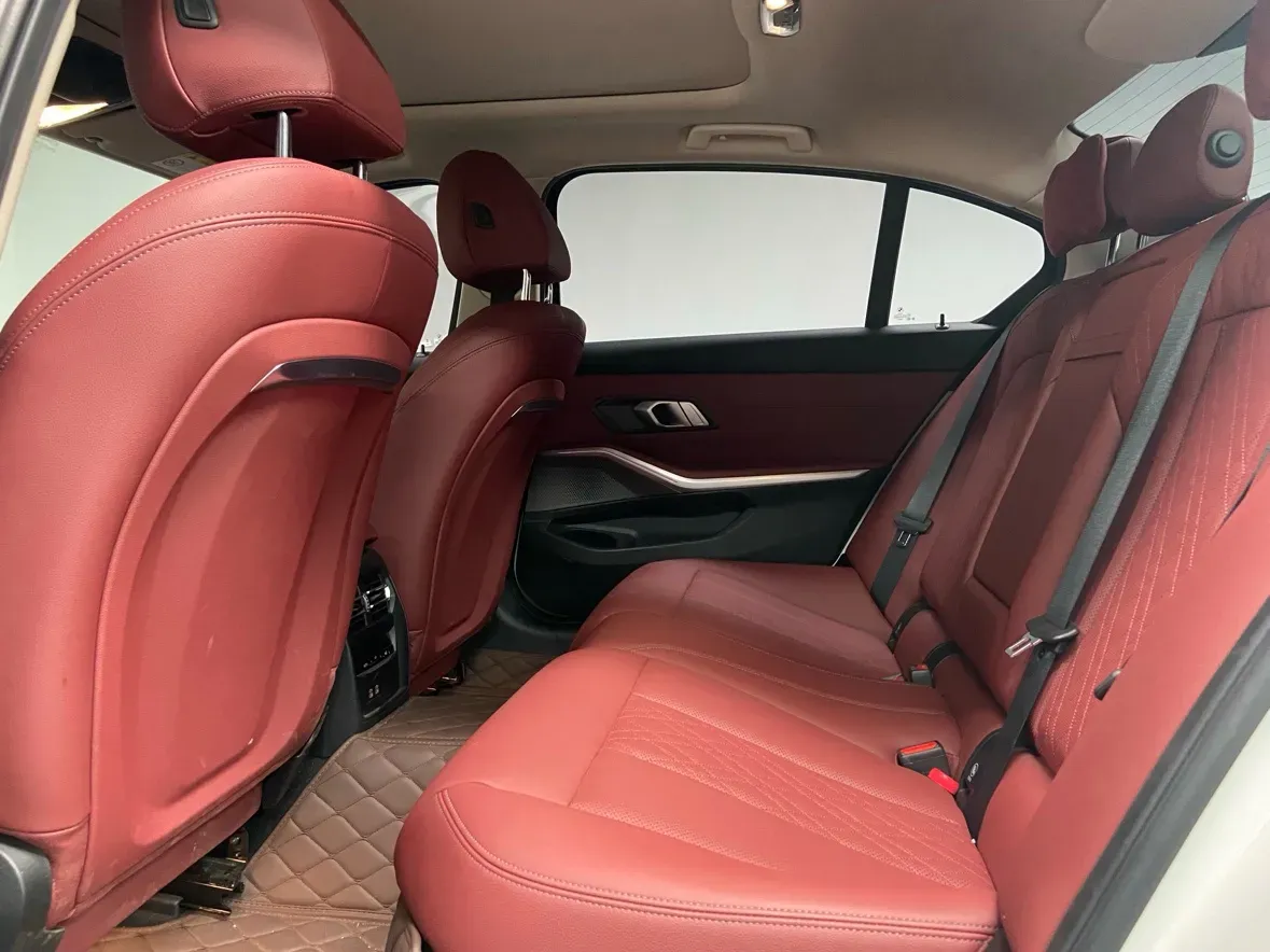 2023 BMW 3 Series 2.0T 184HP L4 8AT,autocango,china used car exporter,china ev exporter,chinese used car exporter,chinese used ev exporter