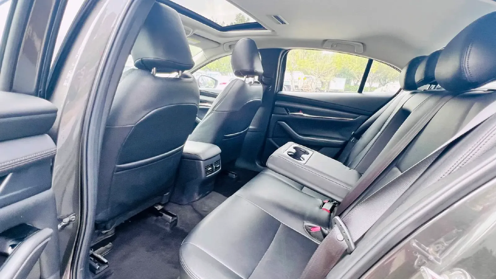 2020 Mazda 3 Axela 2.0L 158HP L4 6AT,autocango,china used car exporter,china ev exporter,chinese used car exporter,chinese used ev exporter