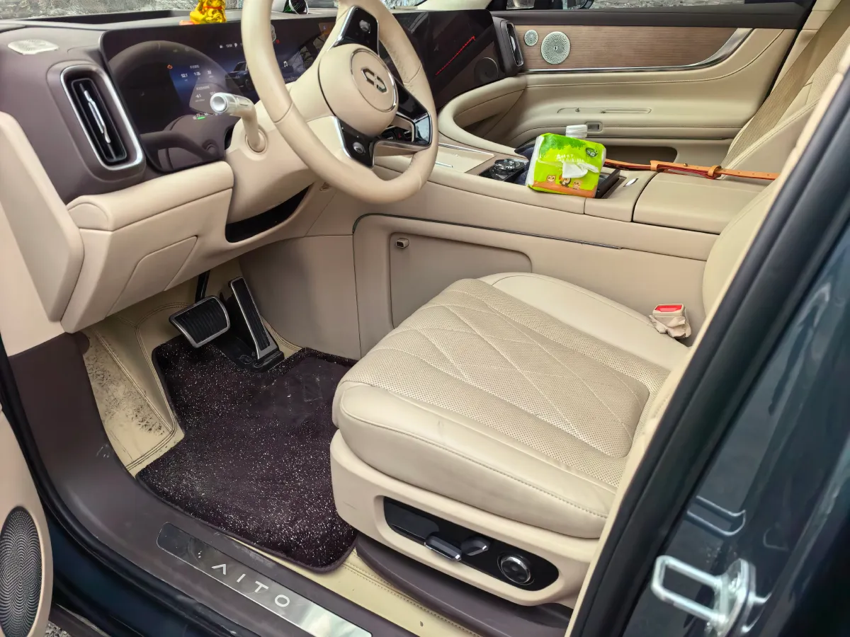 2024 AITO AITO M9 1.5T 152HP L4 REEV 42KWH,autocango,china used car exporter,china ev exporter,chinese used car exporter,chinese used ev exporter