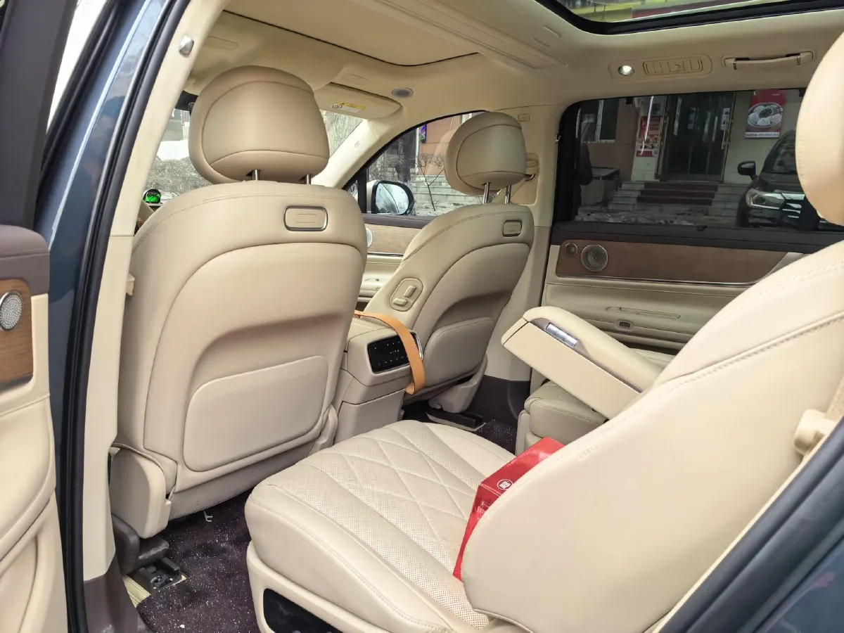 2024 AITO AITO M9 1.5T 152HP L4 REEV 42KWH,autocango,china used car exporter,china ev exporter,chinese used car exporter,chinese used ev exporter