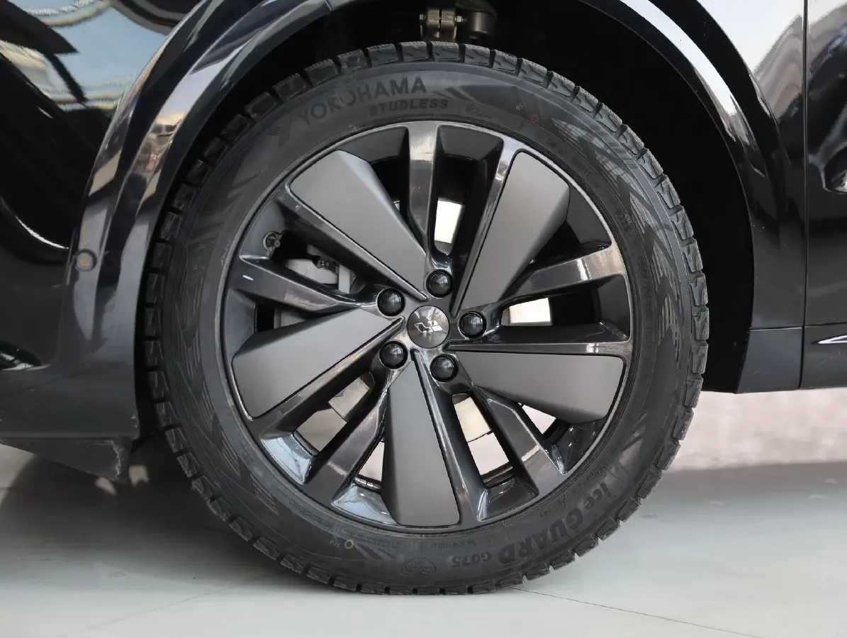 2025 Li L6 Range Extended 154HP L4 REEV,autocango,china used car exporter,china ev exporter,chinese used car exporter,chinese used ev exporter