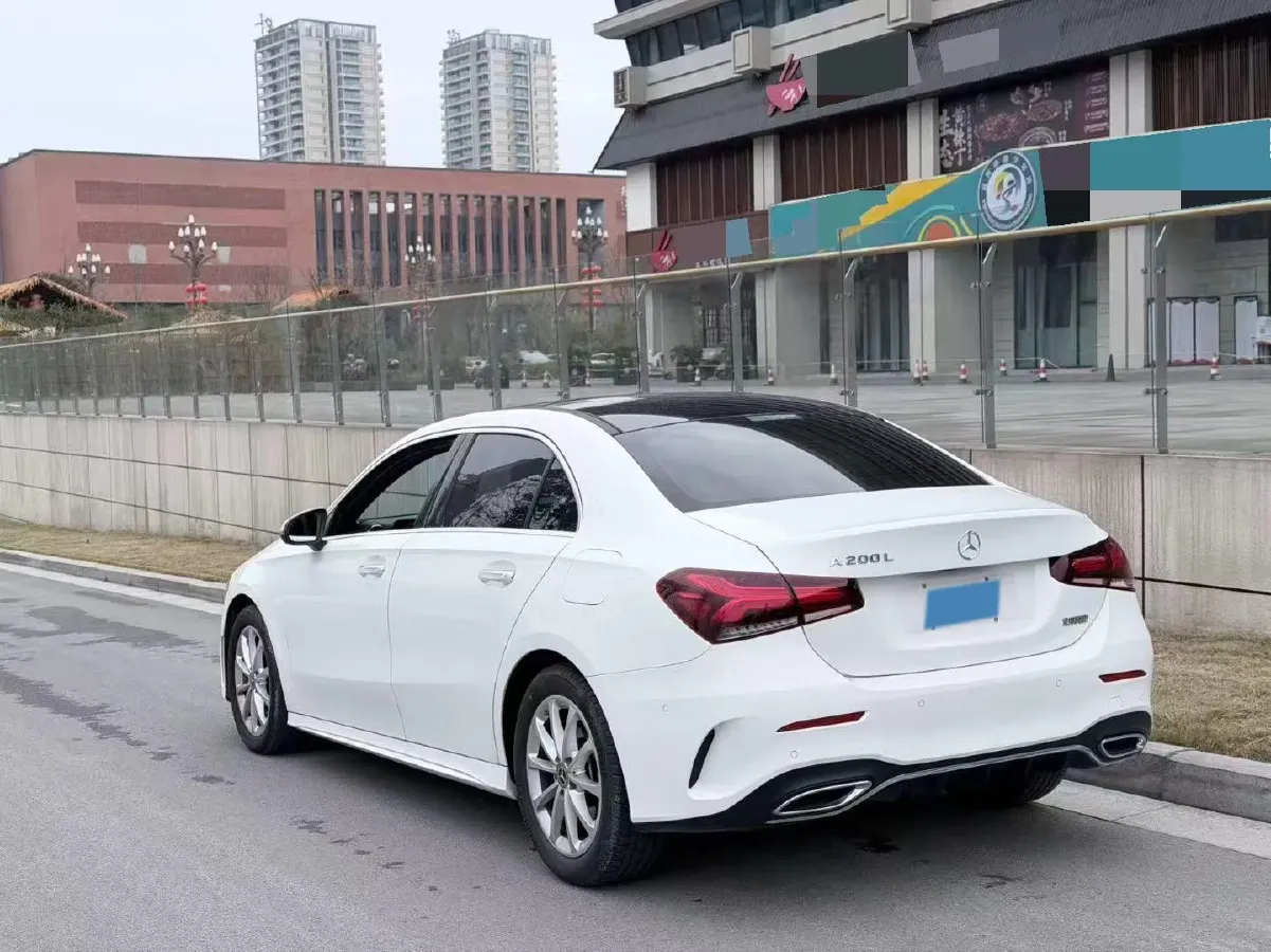 2021 Mercedes-Benz A Class 1.3T 163HP L4 7DCT,autocango,china used car exporter,china ev exporter,chinese used car exporter,chinese used ev exporter