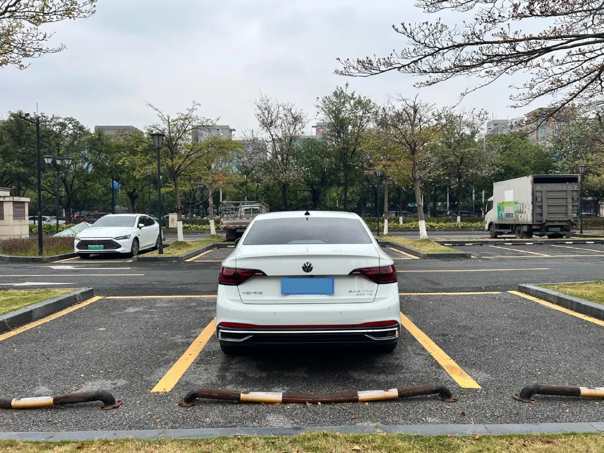 2023 Volkswagen Sagitar 1.5T 160HP L4 7DCT,autocango,china used car exporter,china ev exporter,chinese used car exporter,chinese used ev exporter