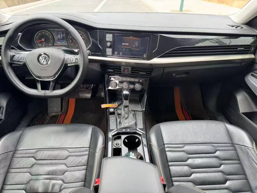 2019 Skoda Kodiak 2.0T 186HP L4 7DCT,autocango,china used car exporter,china ev exporter,chinese used car exporter,chinese used ev exporter