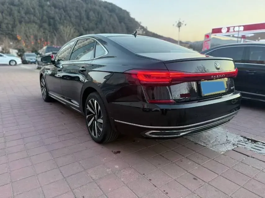 2021 Volkswagen Passat 2.0T 186HP L4 7DCT,autocango,china used car exporter,china ev exporter,chinese used car exporter,chinese used ev exporter