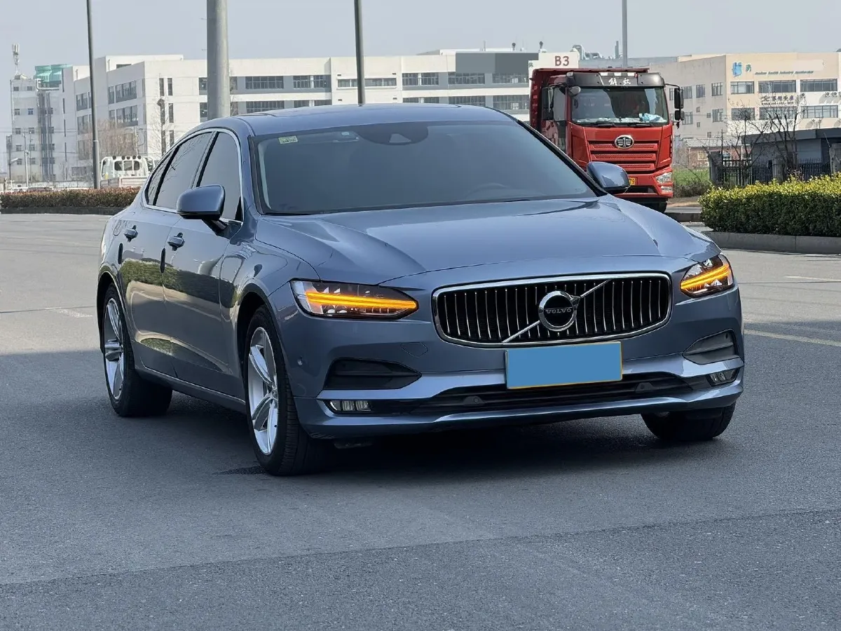 2018 Volvo S90 2.0T 190HP L4 8AT,autocango,china used car exporter,china ev exporter,chinese used car exporter,chinese used ev exporter