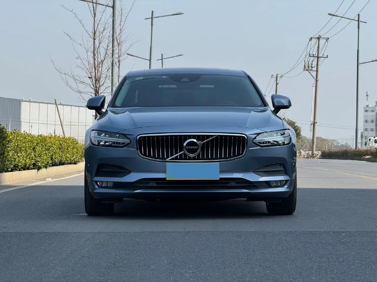 2018 Volvo S90 2.0T 190HP L4 8AT,autocango,china used car exporter,china ev exporter,chinese used car exporter,chinese used ev exporter