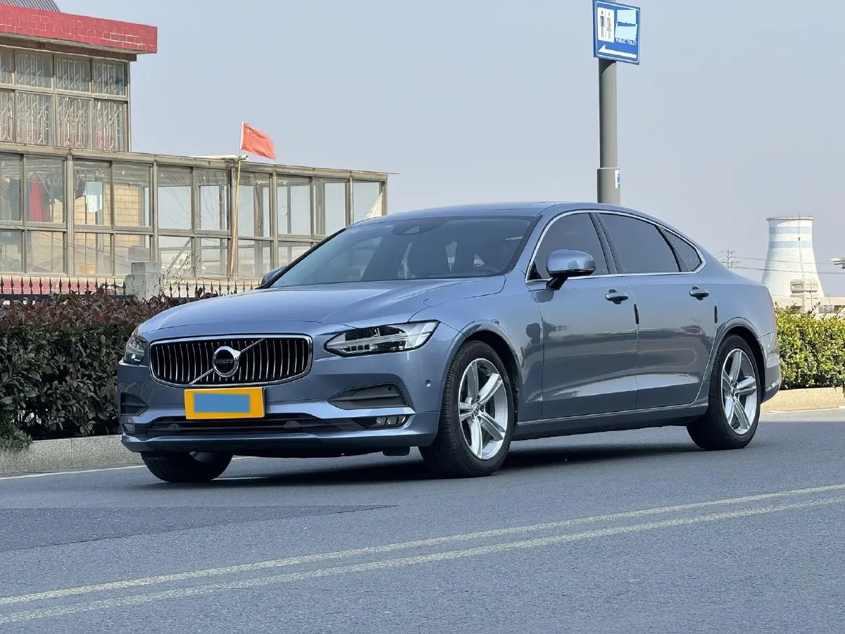 2018 Volvo S90 2.0T 190HP L4 8AT,autocango,china used car exporter,china ev exporter,chinese used car exporter,chinese used ev exporter