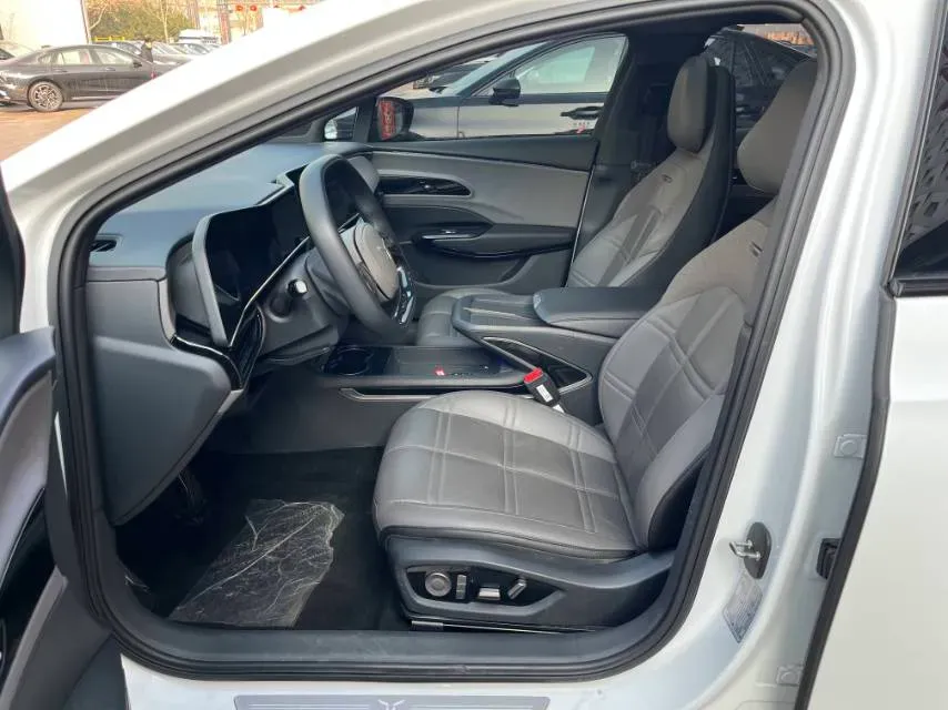 2024 HongQi EH7 BEV 111KWH,autocango,china used car exporter,china ev exporter,chinese used car exporter,chinese used ev exporter