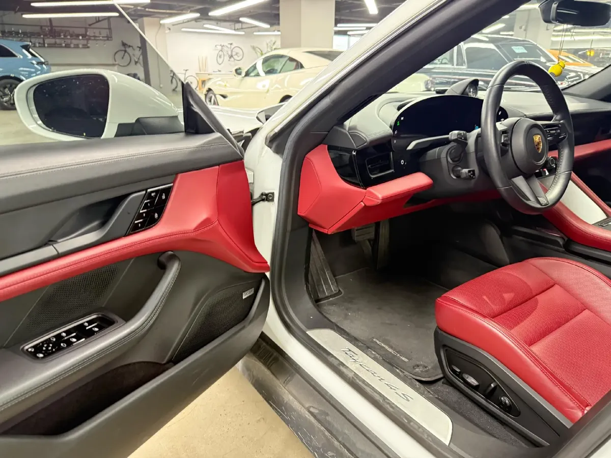 2019 Porsche Taycan 2AT BEV 79.2KWH,autocango,china used car exporter,china ev exporter,chinese used car exporter,chinese used ev exporter