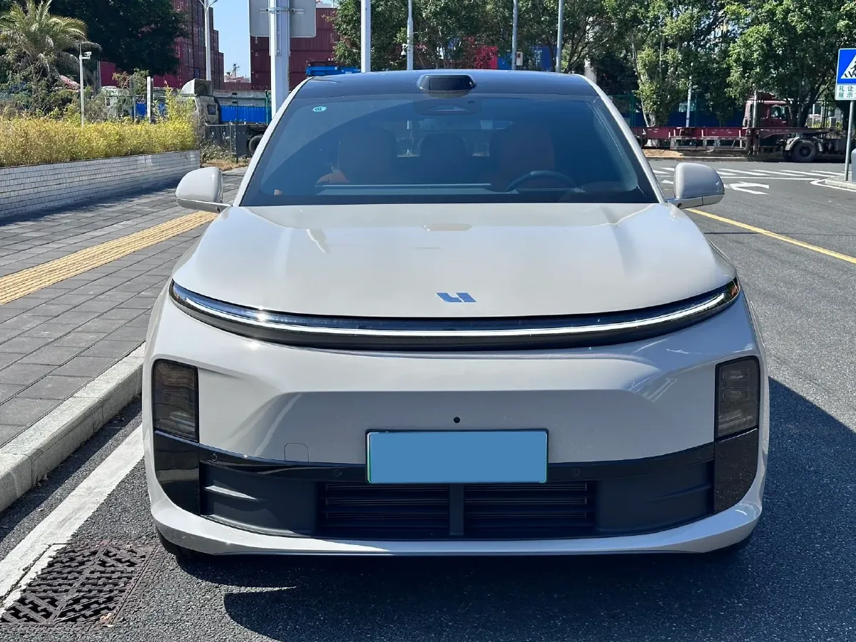 2024 Li L6 Range Extended 154HP L4 REEV 36.8KWH,autocango,china used car exporter,china ev exporter,chinese used car exporter,chinese used ev exporter