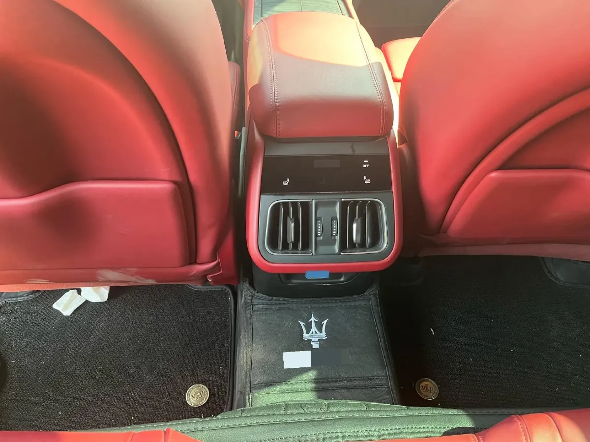 2022 Audi Q7 2.0T 245HP L4 8AT,autocango,china used car exporter,china ev exporter,chinese used car exporter,chinese used ev exporter