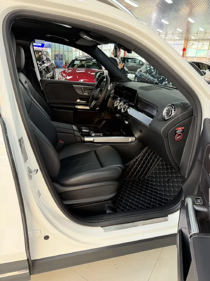 2023 Mercedes-Benz GLB Class 2.0T 190HP L4 8DCT,autocango,china used car exporter,china ev exporter,chinese used car exporter,chinese used ev exporter