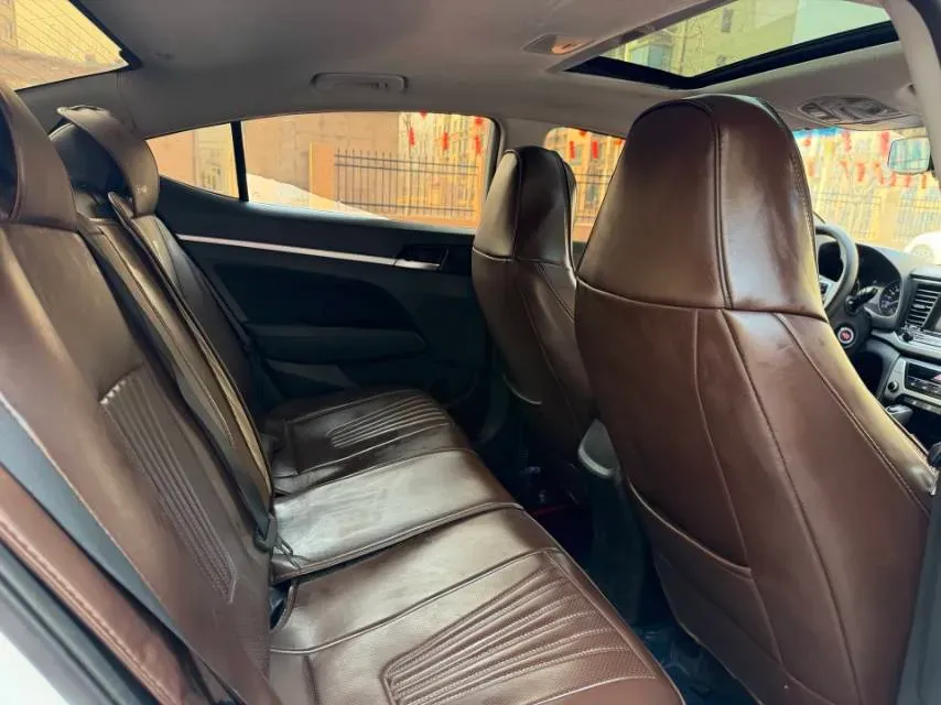 2016 Hyundai Elantra 1.6L 130HP L4 6AT,autocango,china used car exporter,china ev exporter,chinese used car exporter,chinese used ev exporter