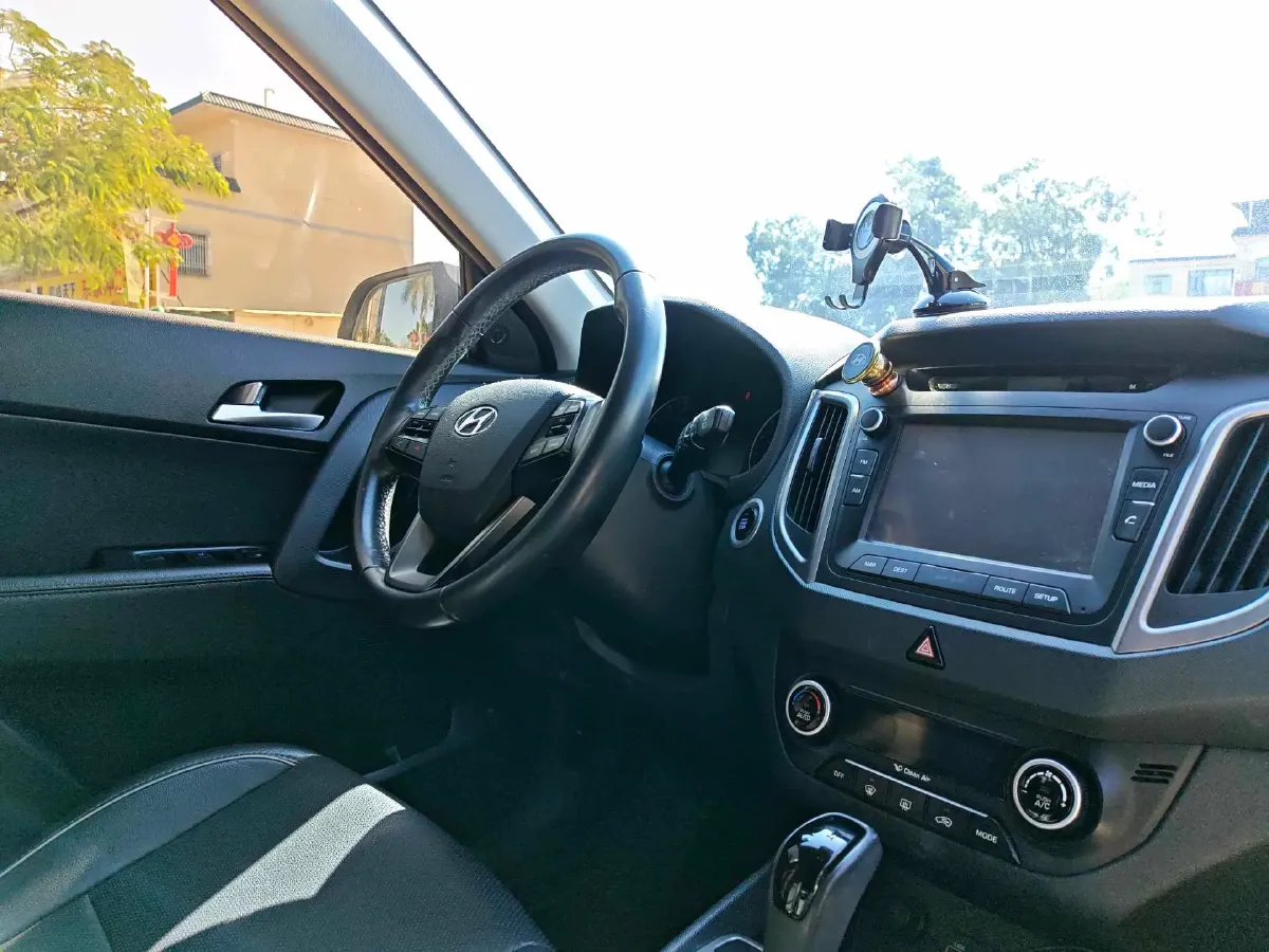 2015 Hyundai ix25 1.6L 125HP L4 6AT,autocango,china used car exporter,china ev exporter,chinese used car exporter,chinese used ev exporter