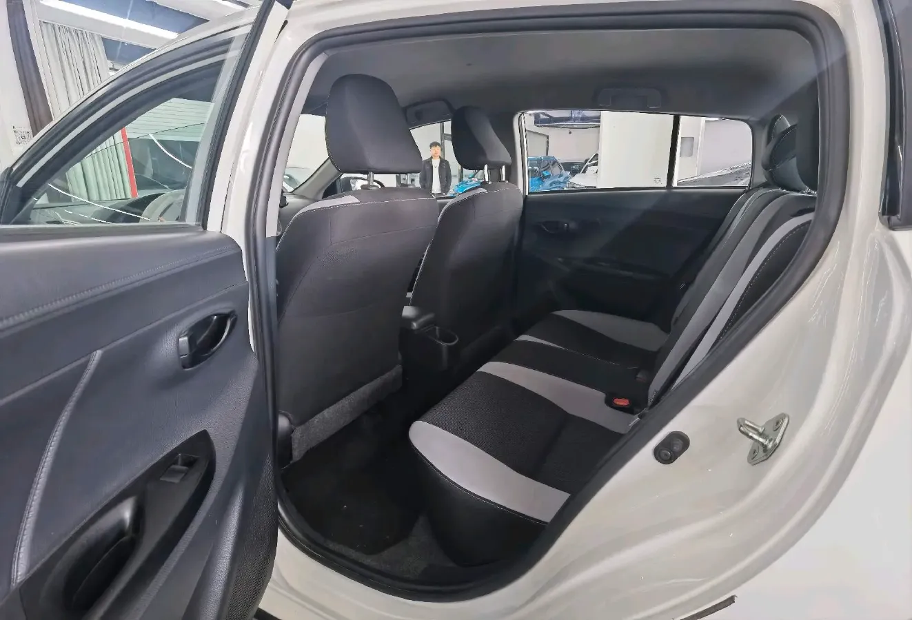 2022 Toyota Yaris L 1.5L 112HP L4 CVT,autocango,china used car exporter,china ev exporter,chinese used car exporter,chinese used ev exporter