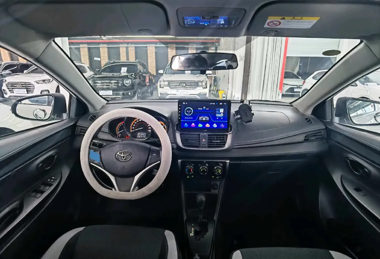 2022 Toyota Yaris L 1.5L 112HP L4 CVT,autocango,china used car exporter,china ev exporter,chinese used car exporter,chinese used ev exporter