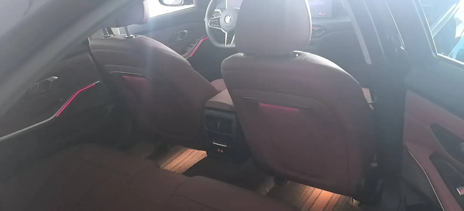 2025 BMW 3 Series 2.0T 184HP L4 8AT,autocango,china used car exporter,china ev exporter,chinese used car exporter,chinese used ev exporter