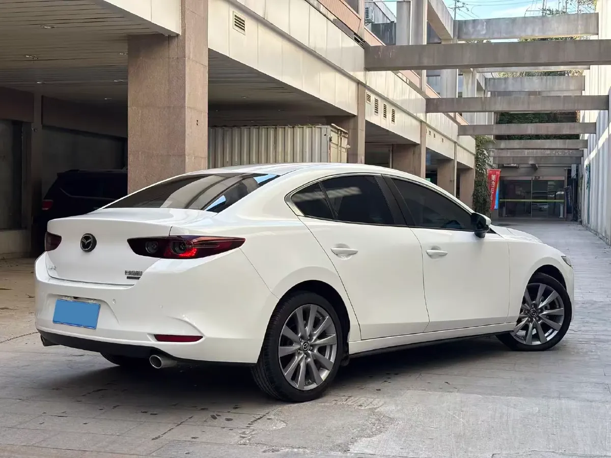 2022 Mazda 3 Axela 2.0L 158HP L4 6AT,autocango,china used car exporter,china ev exporter,chinese used car exporter,chinese used ev exporter