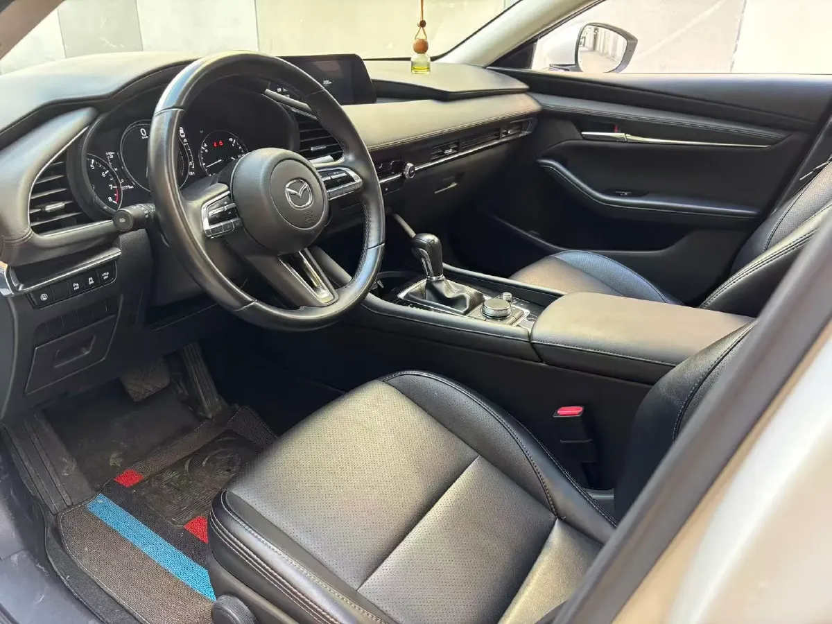 2022 Mazda 3 Axela 2.0L 158HP L4 6AT,autocango,china used car exporter,china ev exporter,chinese used car exporter,chinese used ev exporter