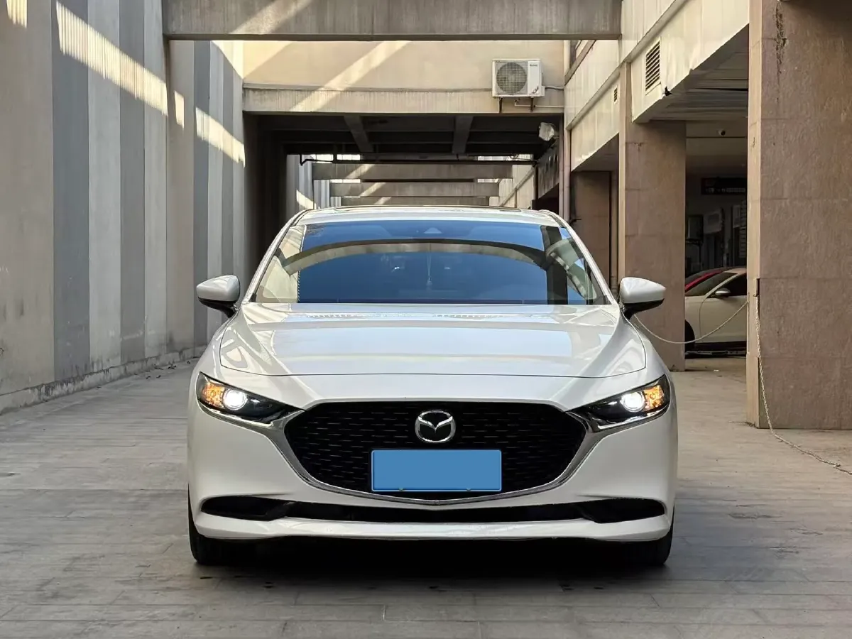 2022 Mazda 3 Axela 2.0L 158HP L4 6AT,autocango,china used car exporter,china ev exporter,chinese used car exporter,chinese used ev exporter