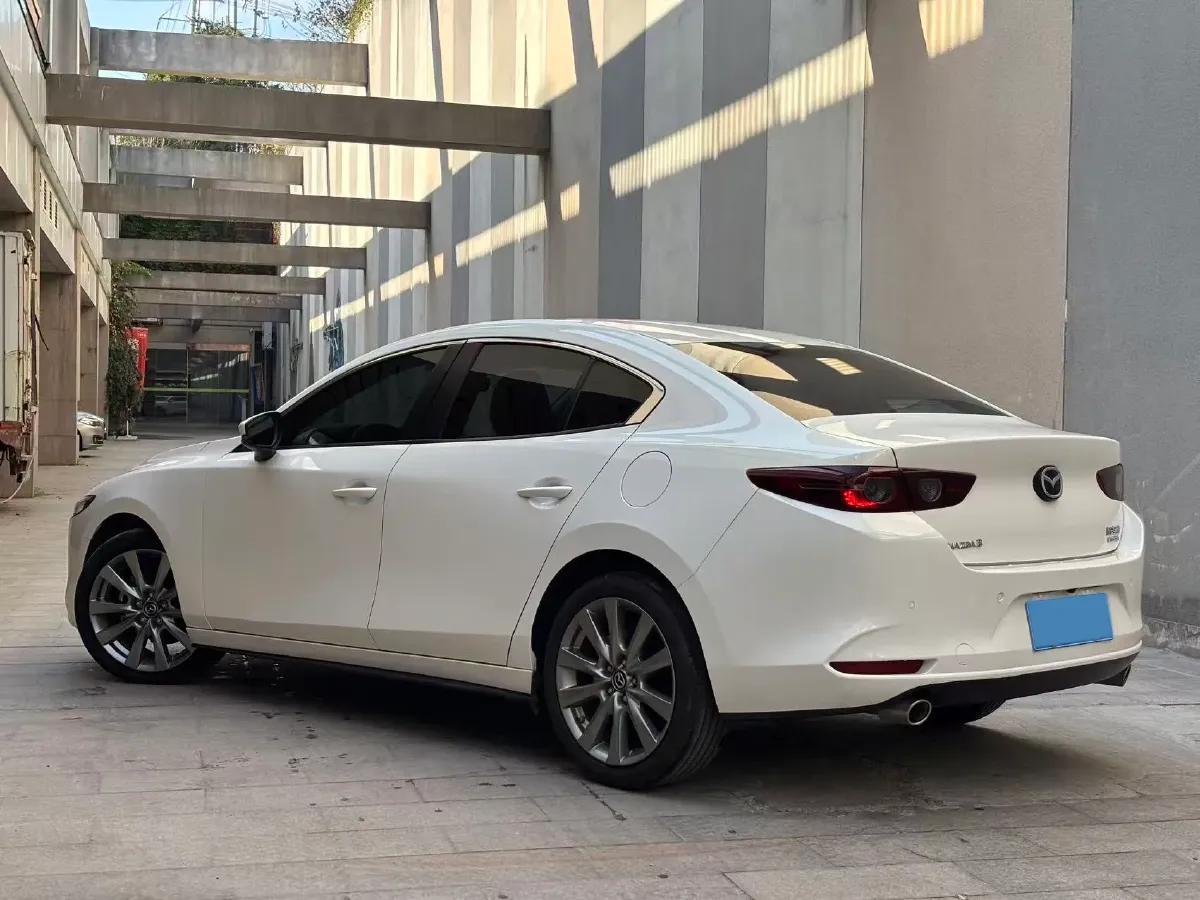 2022 Mazda 3 Axela 2.0L 158HP L4 6AT,autocango,china used car exporter,china ev exporter,chinese used car exporter,chinese used ev exporter