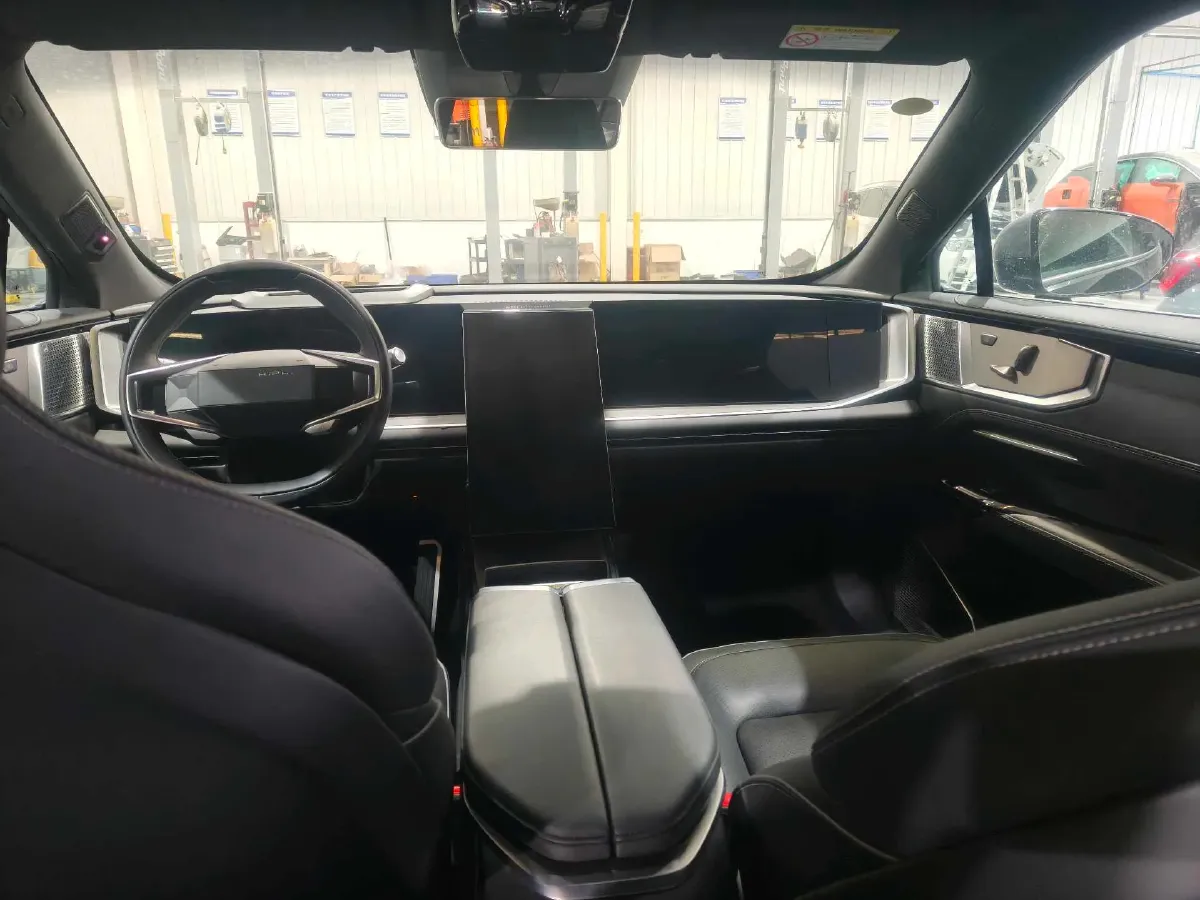 2023 HiPhi Y BEV 76.6KWH,autocango,china used car exporter,china ev exporter,chinese used car exporter,chinese used ev exporter