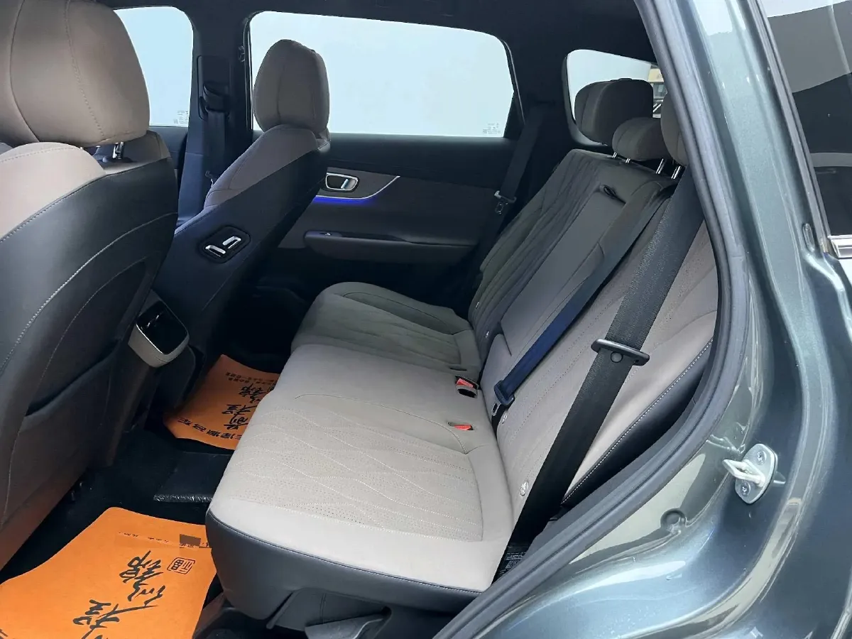 2025 Chery Tiggo 8 Plus 1.6T 197HP L4 7DCT,autocango,china used car exporter,china ev exporter,chinese used car exporter,chinese used ev exporter