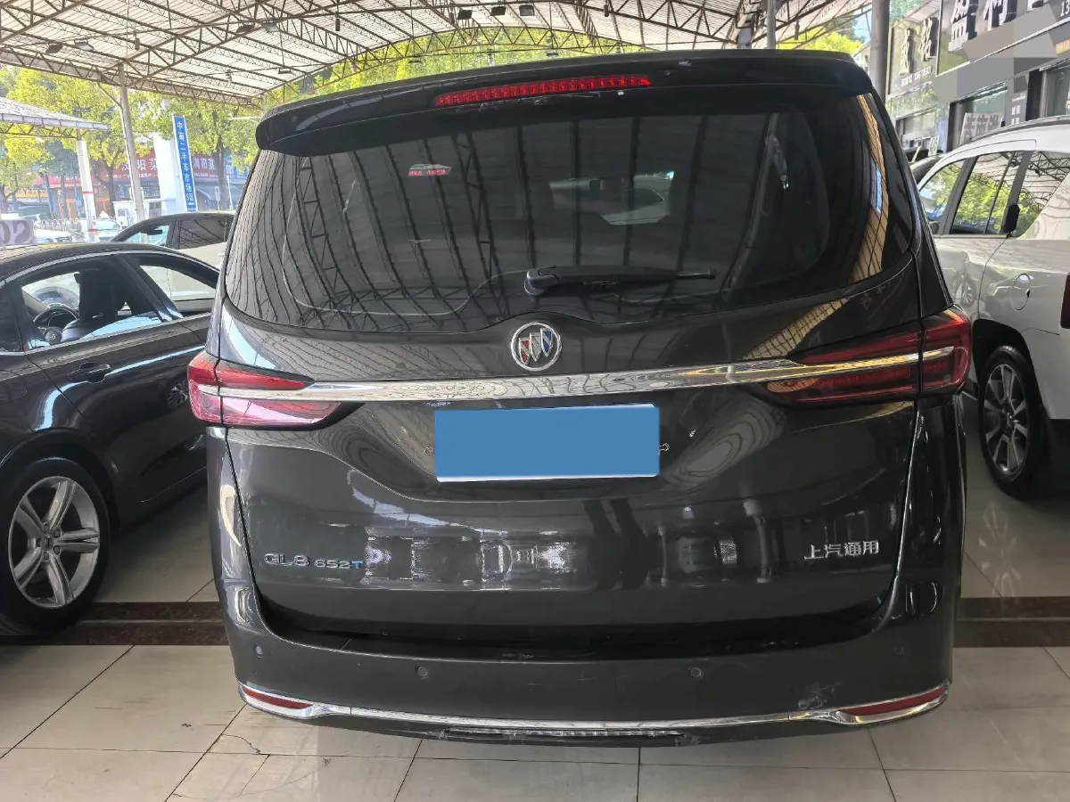 2022 Buick GL8 2.0T 237HP L4 9AT,autocango,china used car exporter,china ev exporter,chinese used car exporter,chinese used ev exporter