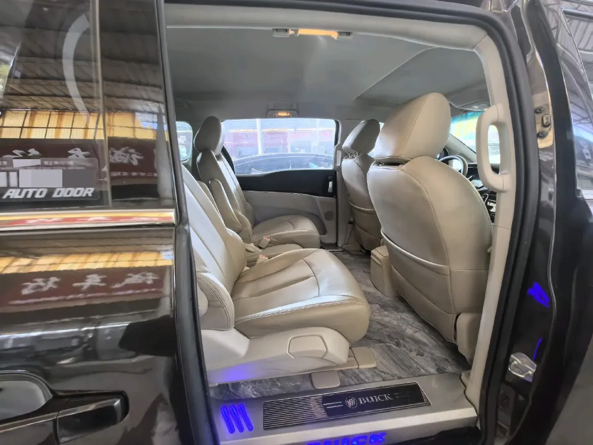 2022 Buick GL8 2.0T 237HP L4 9AT,autocango,china used car exporter,china ev exporter,chinese used car exporter,chinese used ev exporter