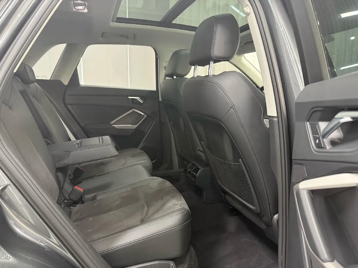 2022 Audi Q3 1.4T 150HP L4 7DCT,autocango,china used car exporter,china ev exporter,chinese used car exporter,chinese used ev exporter