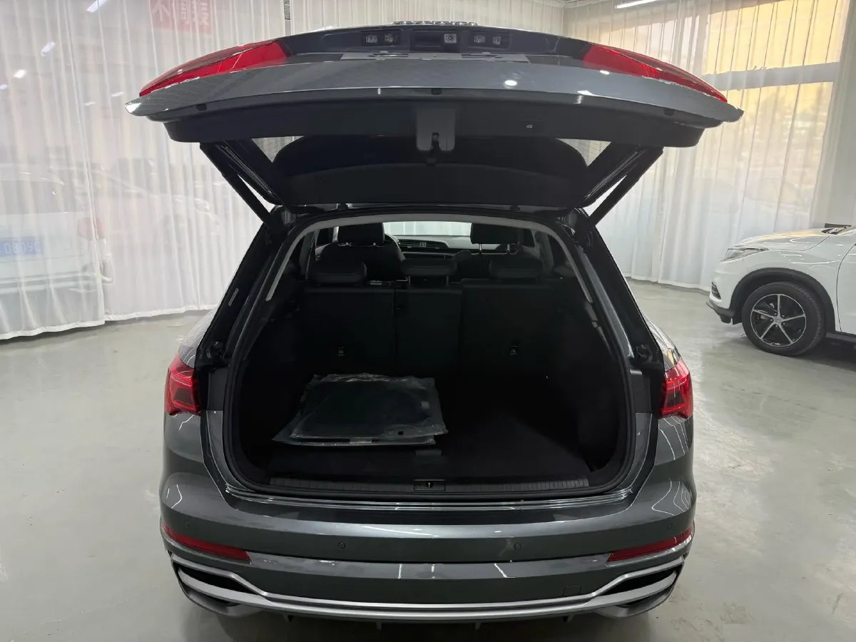 2022 Audi Q3 1.4T 150HP L4 7DCT,autocango,china used car exporter,china ev exporter,chinese used car exporter,chinese used ev exporter