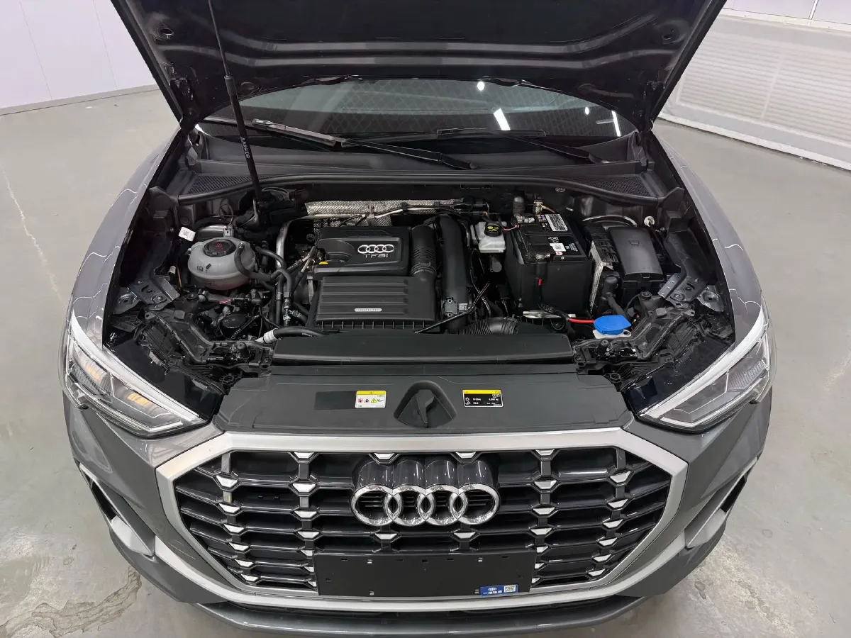 2022 Audi Q3 1.4T 150HP L4 7DCT,autocango,china used car exporter,china ev exporter,chinese used car exporter,chinese used ev exporter